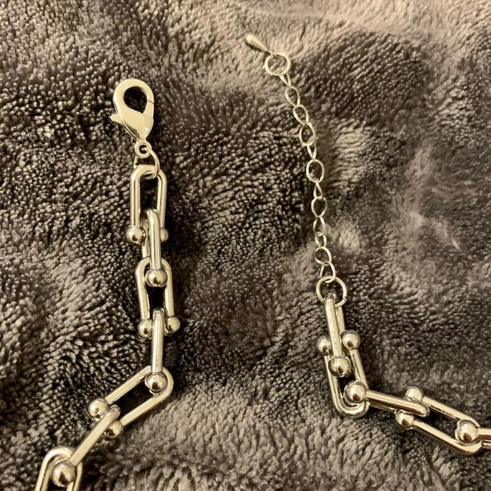 U Ball Link Chain - Picture 3 of 5